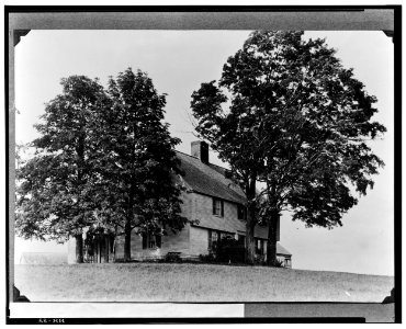 Historic American Buildings Survey Enlargement of Photograph Durham Public Library, L.C. Durette, Photographer WOODMAN GARRISON-VIEW from SOUTH WEST - Woodman Garrison, Garrison HABS NH,9-DUR,5-1