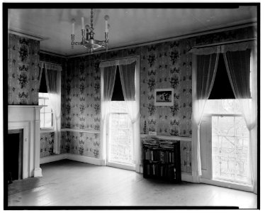 Historic American Buildings Survey L. C. Durette, Photographer April 1, 1936 NORTH EAST BED ROOM 2nd FLOOR TOWARD FRONT WINDOW - Governor Levi Woodbury House, Woodbury Avenue and HABS NH,8-PORT,123-13