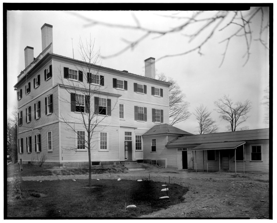 Historic American Buildings Survey L. C. Durette, Photographer April 1, 1936. EXTERIOR FROM NORTH EAST - Governor Levi Woodbury House, Woodbury Avenue and Boyd Road, Portsmouth, HABS NH,8-PORT,123-3
