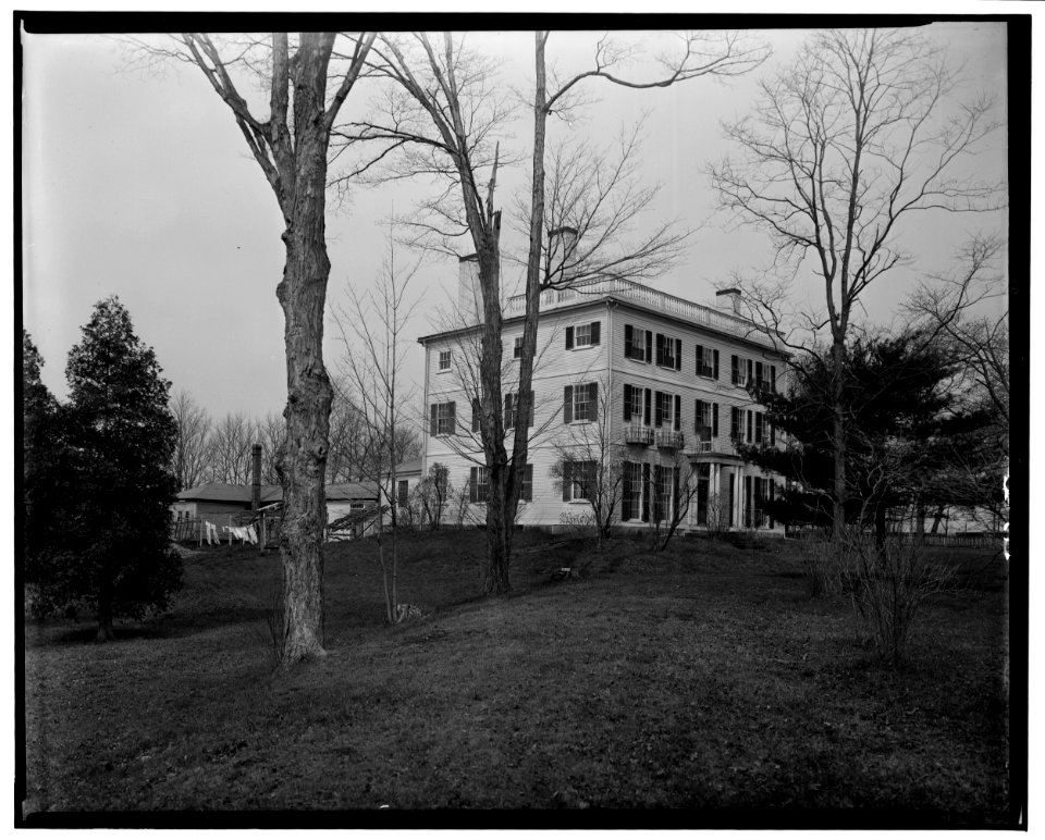Historic American Buildings Survey L. C. Durette, Photographer April 1, 1936. EXTERIOR FROM SOUTH WEST. - Governor Levi Woodbury House, Woodbury Avenue and Boyd Road, Portsmouth, HABS NH,8-PORT,123-1