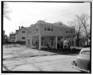 Historic American Buildings Survey L. C. Durette, Photographer March 19, 1937 REMAINS OF CAPTAIN BARNES HOUSE View from North East - Captain Barnes House, 218 Islington Street, HABS NH,8-PORT,124-25