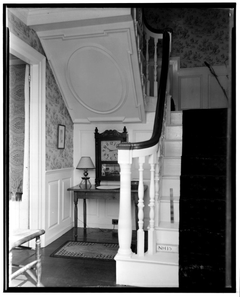 Historic American Buildings Survey L. C. Durette, Photographer March 19, 1937 STAIR HALL - Moody Parsonage, Rockingham, Rockingham County, NH HABS NH,8-ROCK,1-4