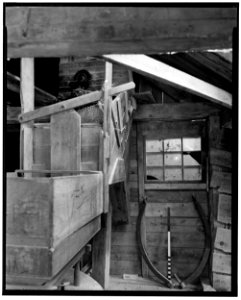 Historic American Buildings Survey L. C. Durette, Photographer March 19, 1937. MILL MACHINERY ON SECOND FLOOR FROM NORTH WEST, HOPPERS + CHUTE - Winnicut Grist Mill, Winnicut HABS NH,8-STRAT,1-10