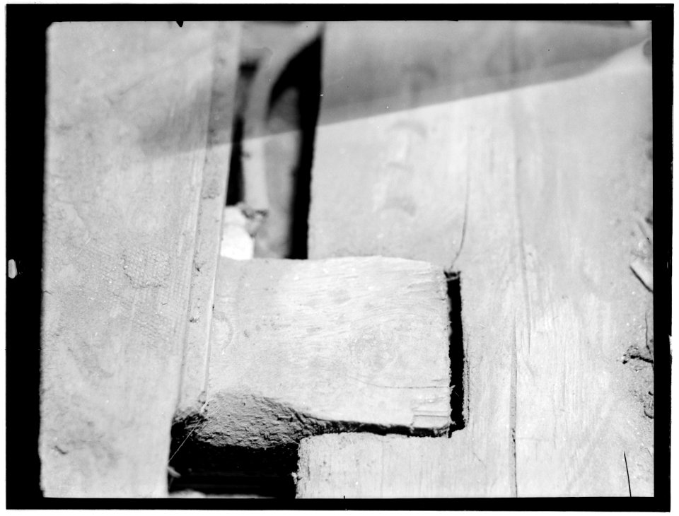 Historic American Buildings Survey L. C. Durette, Photographer September 1936 LOWER CHORD -3 SHOWING CRESCENT MARKINGS - Gilman Garrison, Water and Clifford Streets, Exeter, HABS NH,8-EX,2-29