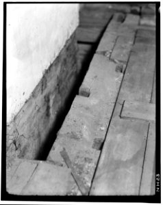 Historic American Buildings Survey L.C. Durette, Photographer CHIMNEY and BEAM WITH MORTISE SHOWING IN PHOTOGRAPH AT RIGHT - John Cram Farmstead, Hampton Falls, Rockingham County HABS NH,8-HAMTOF,1-17