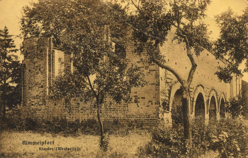 Himmelpfort, Brandenburg - Kloster, Westfassade der Kirchenruine (Zeno Ansichtskarten)