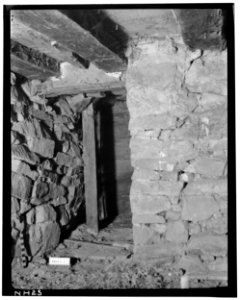 Historic American Buildings Survey L.C. Durette, Photographer EAST CELLAR LOOKING NORTH - John Cram Farmstead, Hampton Falls, Rockingham County, NH HABS NH,8-HAMTOF,1-13