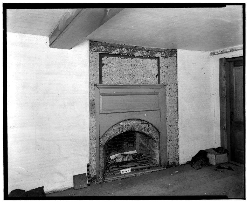 Historic American Buildings Survey L.C. Durette, Photographer November 1936 BED ROOM -2 FIREPLACE - John Cram Farmstead, Hampton Falls, Rockingham County, NH HABS NH,8-HAMTOF,1-11