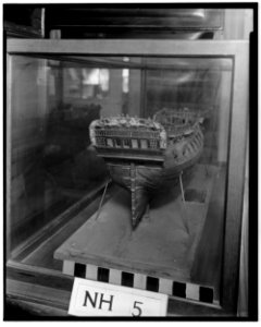 Historical American Buildings Survey L. C. Durette, Photographer May 15, 1936. STERN OF MODEL OF SHIP AMERICA Built by Nathaniel Meserve - Boyd-Raynes House, Maplewood Avenue, HABS NH,8-PORT,26-24