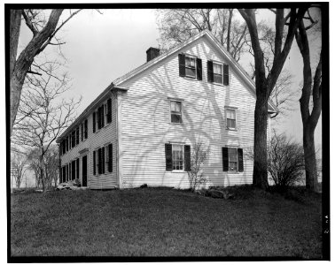 Historical American Buildings Survey L. C. Durette, Photographer July 22, 1935 VIEW FROM SOUTH - Moody Parsonage, Rockingham, Rockingham County, NH HABS NH,8-ROCK,1-1
