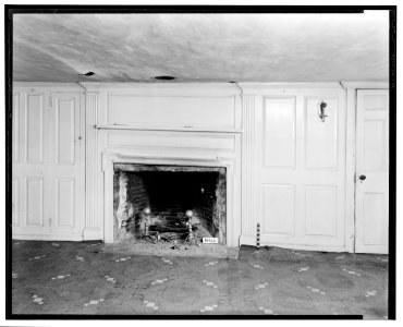 Historical American Buildings Survey L. C. Durette, Photographer July 28, 1936 FIRE PLACE SOUTH EAST BED ROOM - Pendergast Garrison, Packer's Falls, Durham, Strafford County, NH HABS NH,9-DUR.V,1-11 photo
