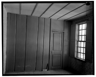 Historical American Buildings Survey L. C. Durette, Photographer Sept. 22, 1936 Bed Room No. 4 Looking South West, 2d FLOOR - Gilman Garrison, Water and Clifford Streets, Exeter, HABS NH,8-EX,2-19