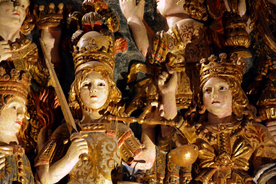 Warriors sword statue