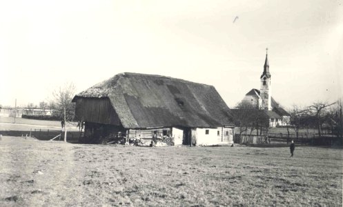 Hiša in cerkev