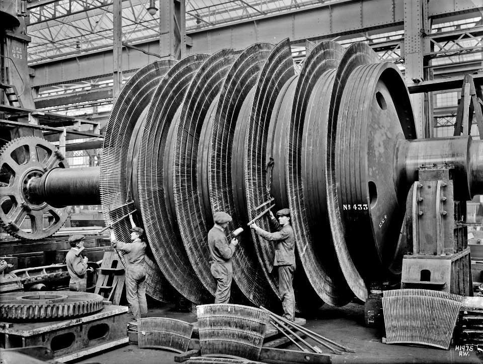 HMHS Britannic turbines being assembled