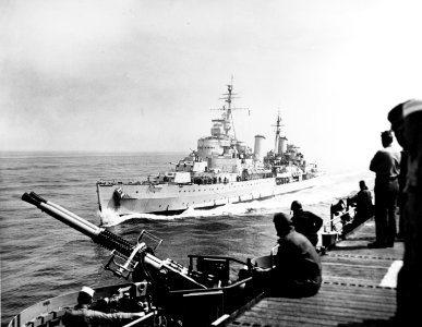 HMS Belfast (C35) underway off Korea on 27 May 1952 (80-G-633883)
