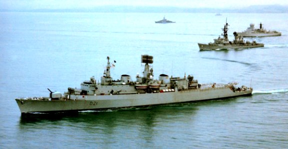 HMS Norfolk USS Claude-V-Ricketts(DDG-5) HNLMS De-Ruyter DN-SC-82-08446