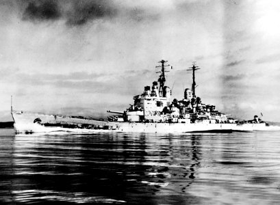 HMS Vanguard (23) steaming at high speed while running trials in 1946