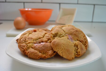 Cake cooking biscuit