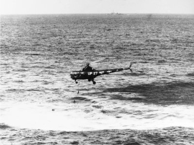 HO3S-1 of HU-1 rescues VC-3 pilot off Korea in February 1951