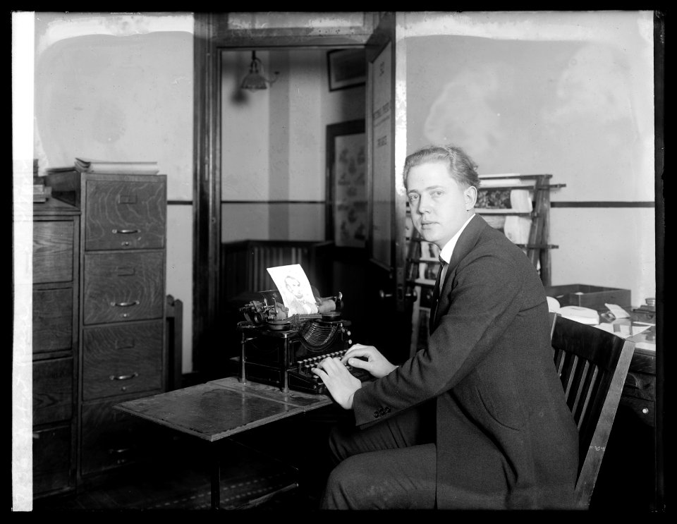 Hobart Reese, 2-7-22 LCCN2016852451