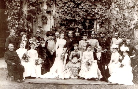 Hochzeit von Alfred Freiherr von Waldstätten und Hertha Freiin Putz von Rolsberg am 20.10.1900 photo