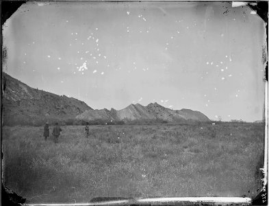 Hog backs on Henry's Fork, near its junction with Green River. Daggett County, Utah. - NARA - 516937