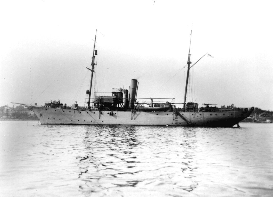 HMCS Stadacona CN-3275