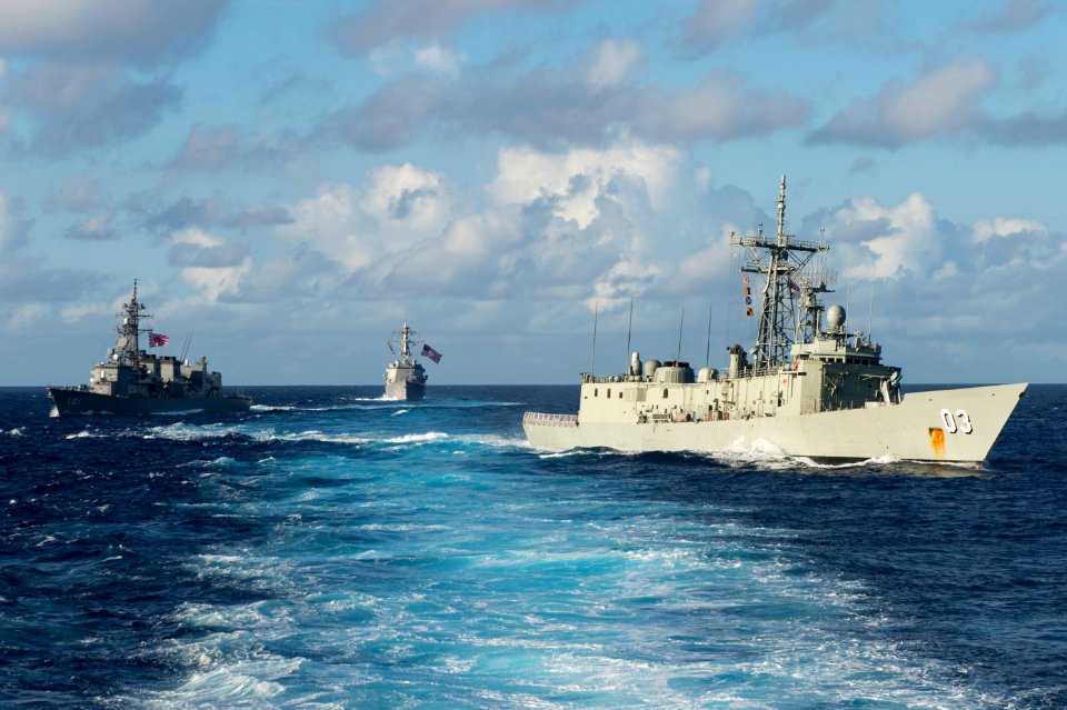 HMAS Sydney (FFG 03) during Pacific Bond 2013 (2)
