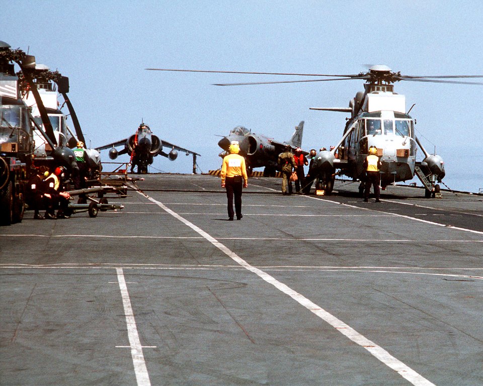 HMS Invincible (R05) flight deck with Sea Kings and Sea Harriers 1990
