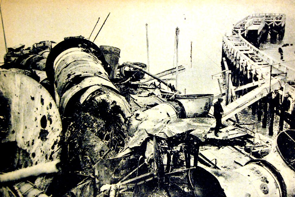HMS Vindictive damaged superstructure following the Zeebrugge Raid (27443396633)