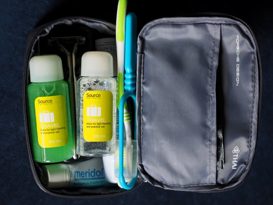 Shower gel shampoo purse