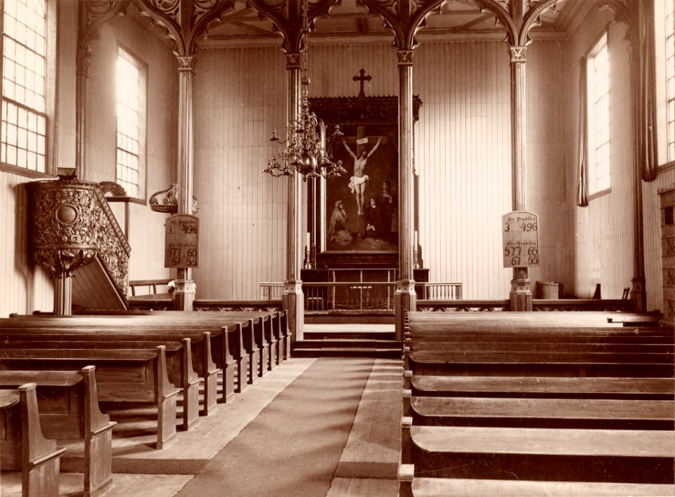 Holmen kirke T061 01 0180