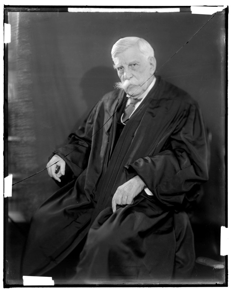 HOLMES, OLIVER W. JUSTICE LCCN2016862445