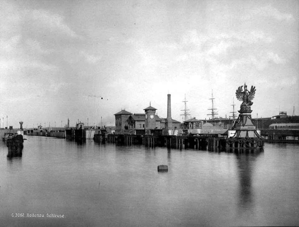 Holtenauer Schleuse zur Kanaleröffnung (Kiel 49.442)