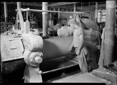 Holyoke, Massachusetts - Paragon Rubber Co. and American Character Doll. Mixing on the mill (Jewish). - NARA - 518341
