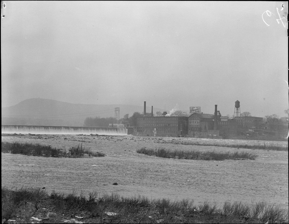 Holyoke, Massachusetts - Scenes. The dam, The Connecticut River, the old and famous Hampshire bond manufacturing... - NARA - 518354