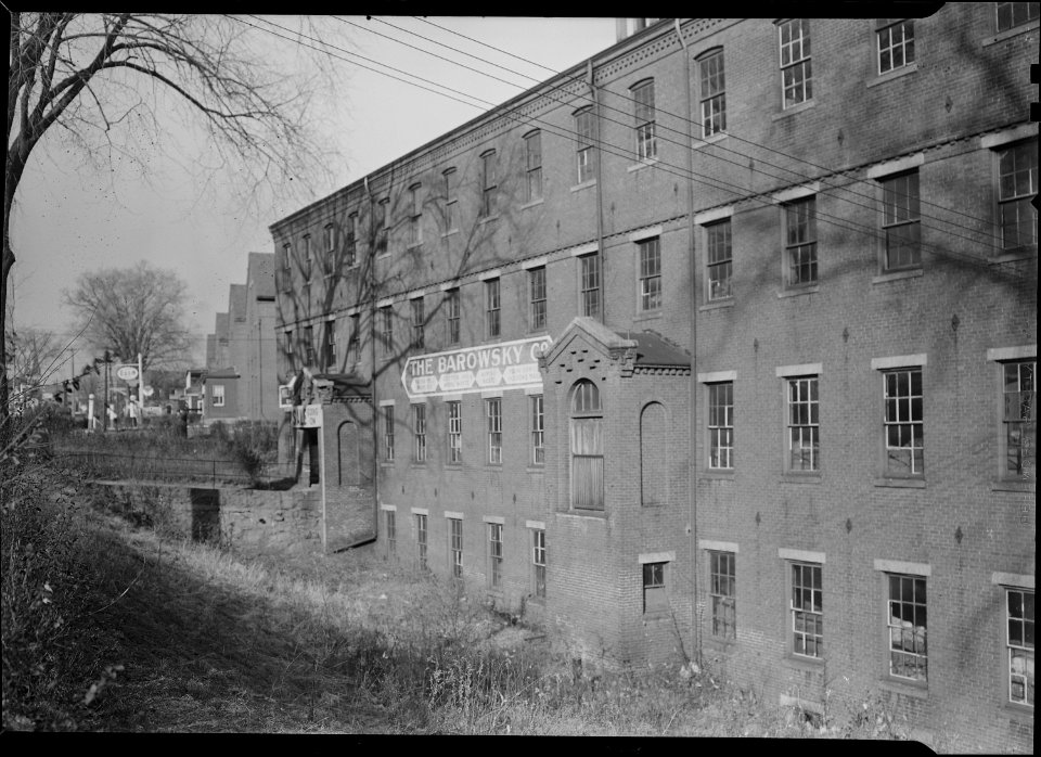 Holyoke, Massachusetts - Scenes. Old Button Shop. - NARA - 518299