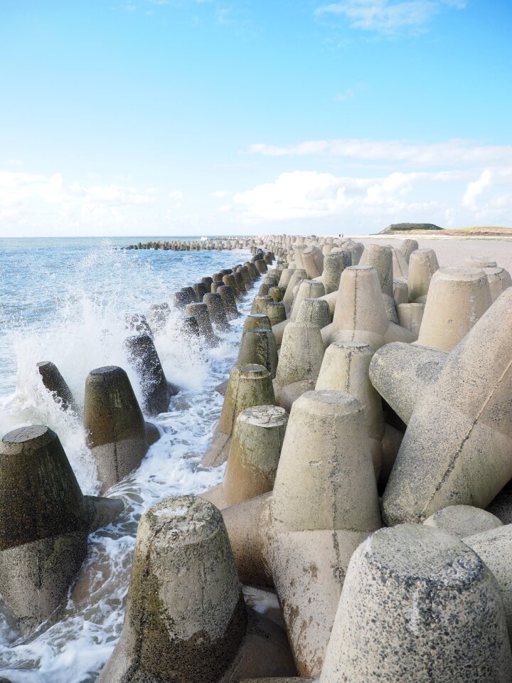 Tetrapods concrete hard
