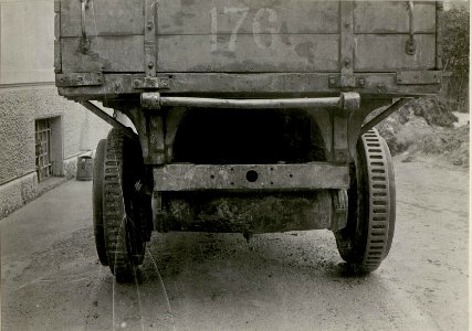 Holzeisenrad für Lastautobereifung Trient, (BildID 15625560)