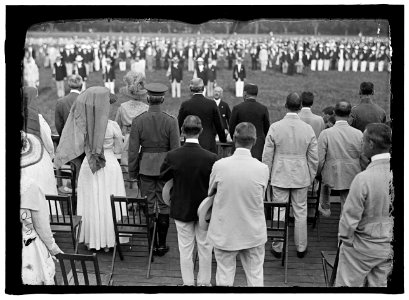 HOME GUARD. ORGANIZATION OF GOVERNMENT CLERKS, D.C. WILSON, BACK TO CAMERA, REV. LCCN2016868069