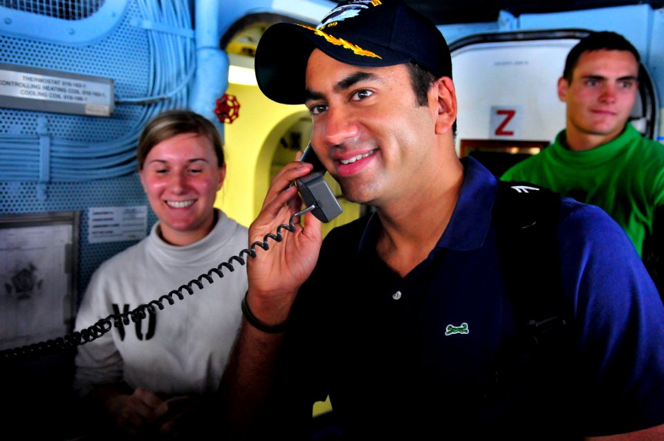 Hollywood Handshake aboard the USS Eisenhower DVIDS171447