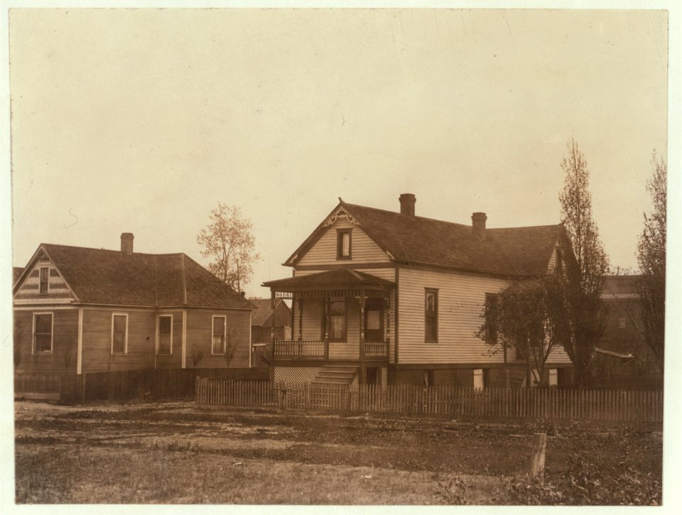 Home of Clifford Matheny, Summit Ave. E. St. Louis. Glass works boy (see photo 1407) He is - 3. LOC nclc.01287