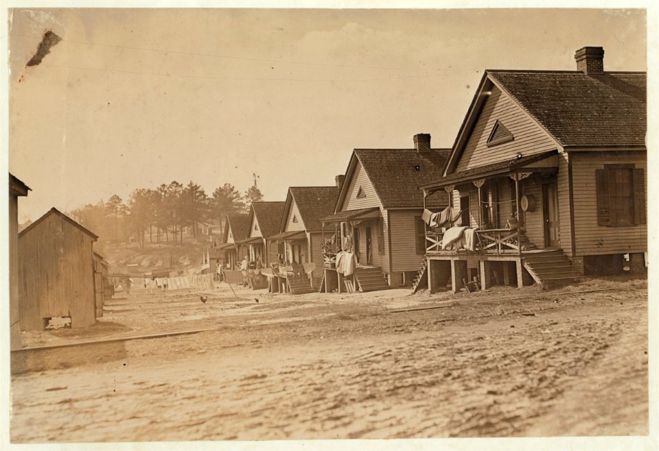 Home of workers in Willingham Cotton Mills, Macon, Ga. LOC cph.3b44352