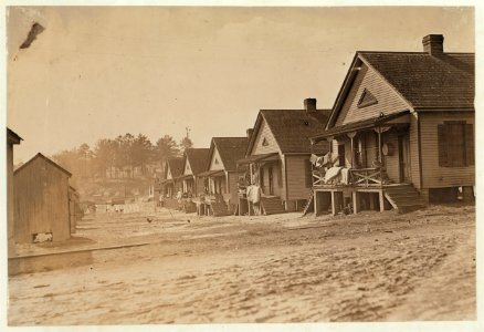 Home of workers in Willingham Cotton Mills, Macon, Ga. LOC cph.3b44352