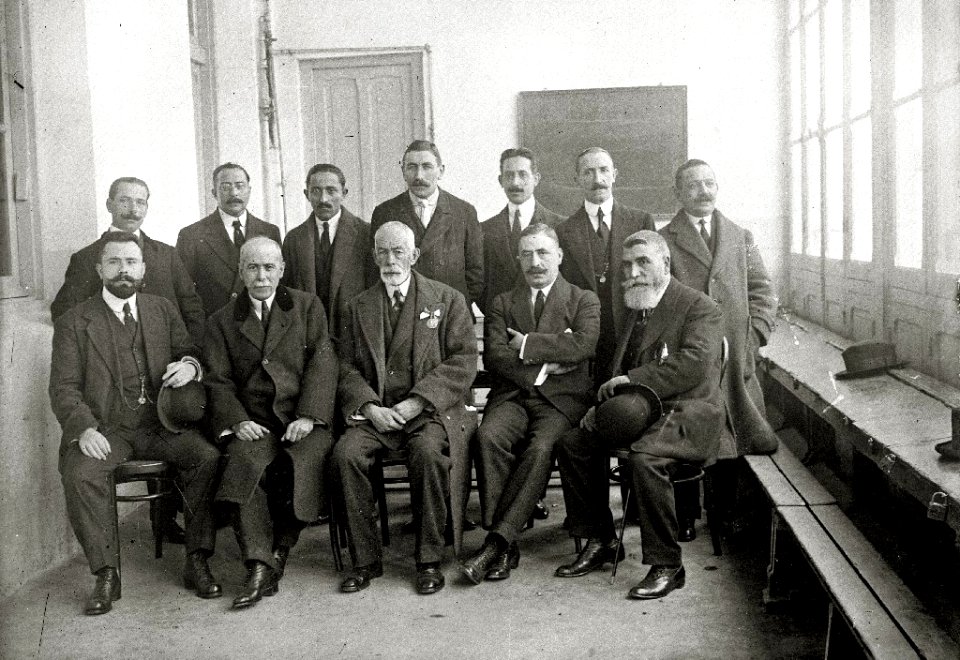 Homenaje al maestro de la escuela del Antiguo Miguel Charola (1 de 3) - Fondo Car-Kutxa Fototeka