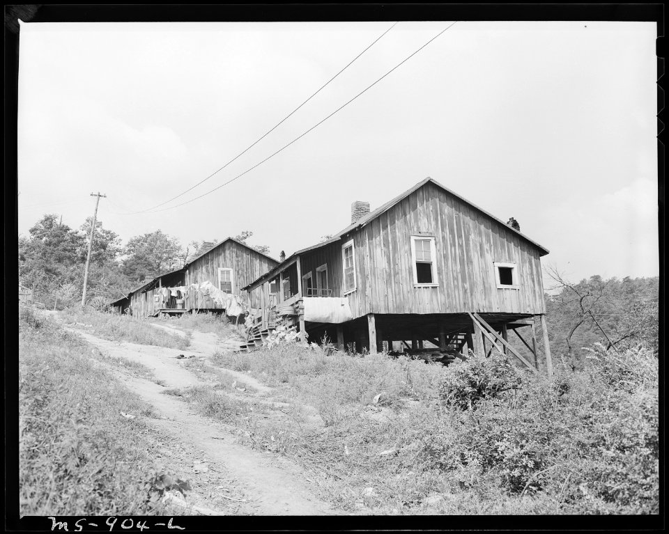 Homes of Negro miners in company housing project. Adams, Rowe & Norman Inc., Porter Mine, Adamsville, Jefferson... - NARA - 540602