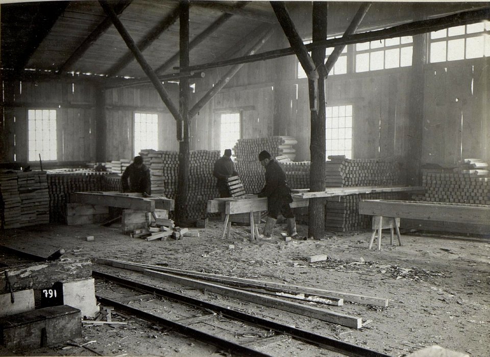 Holzverarbeitung in Galizien (BildID 15681853)
