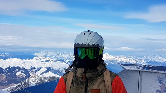 Snowboard outfit hooded glacier platform kitzsteinhorn