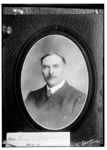 Hon. James. A. Longheed (probably a Canadian legislator) oval portrait LCCN2014686320